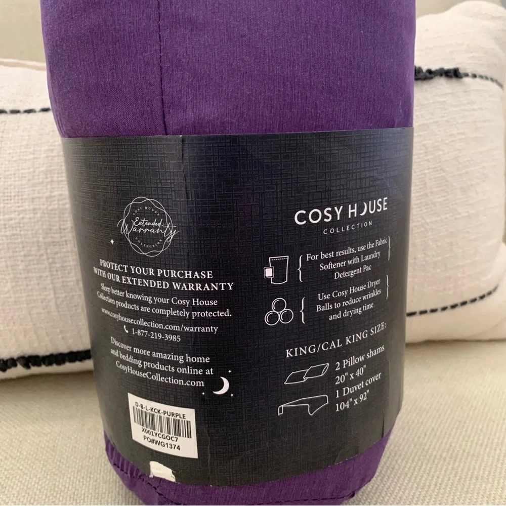 New $145 Luxury Duvet Cover Set
Bamboo Viscose Blend in Purple - Picture 4 of 8